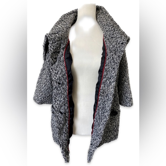 Black and White Tweed Coat - Picture 3 of 4